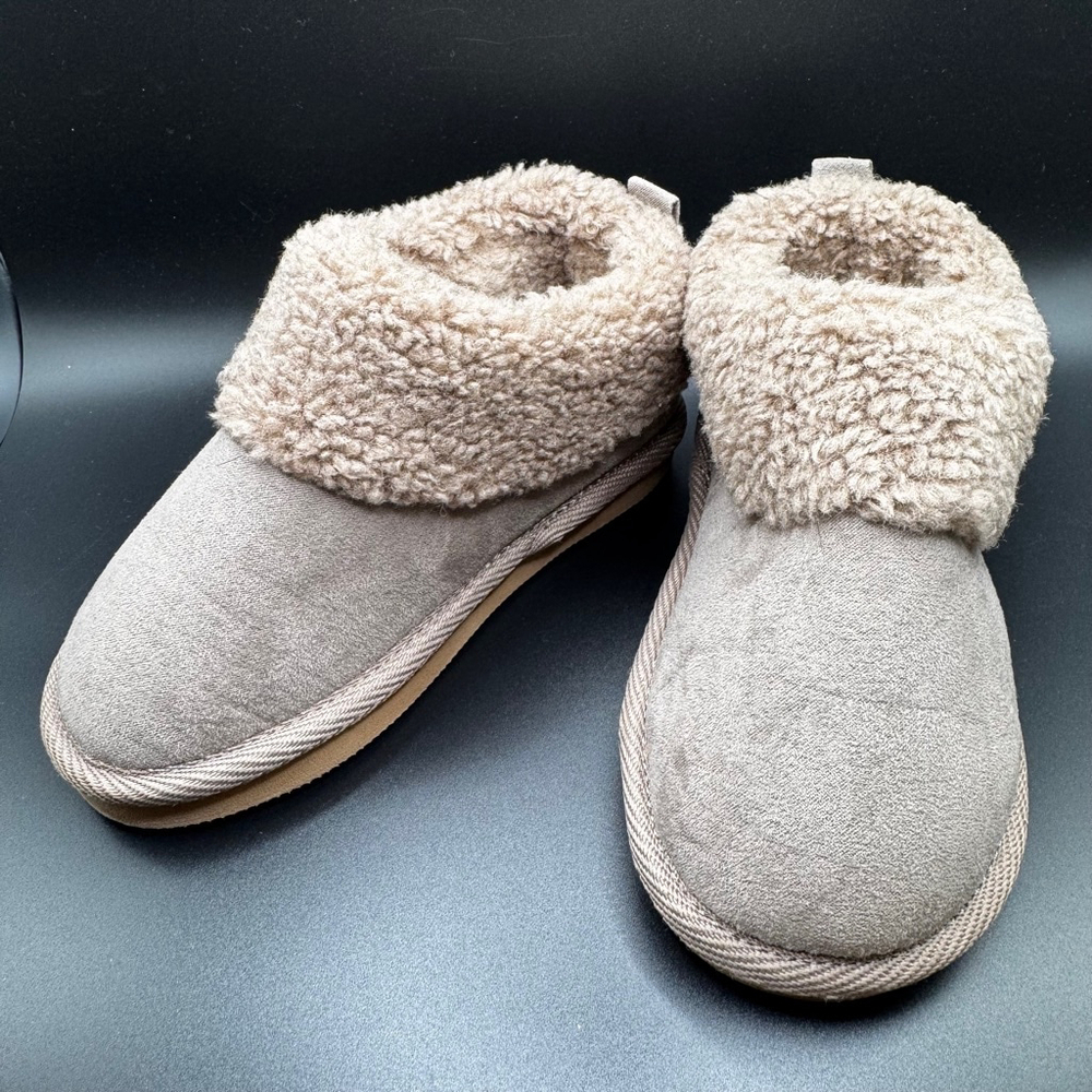 Old Navy Little Kids Tan Faux Sherpa Lined Booties House Slippers Size 9